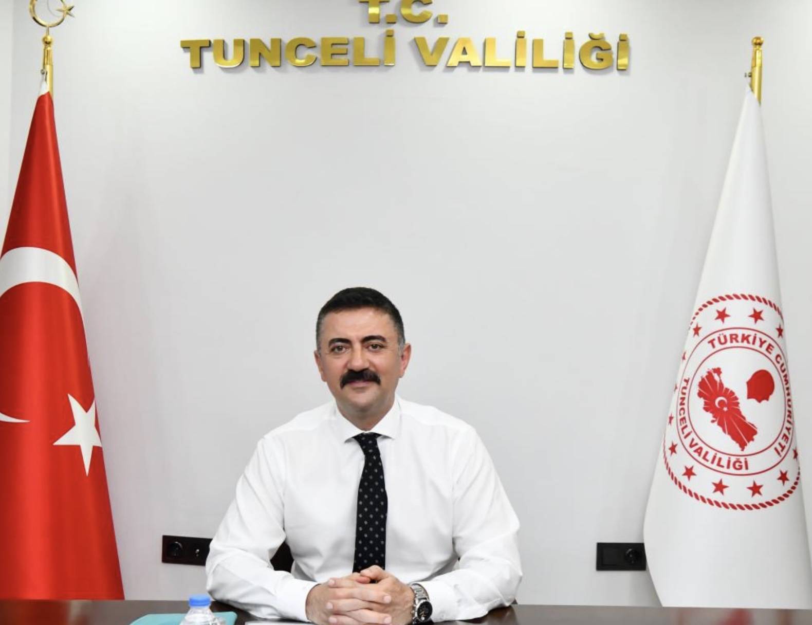 Tunceli Valisi Bülent Tekbıyıkoğlu Merkeze Çekildiği ile ilgili haberler Türkiye'nin birinci gündem maddesi oldu. 