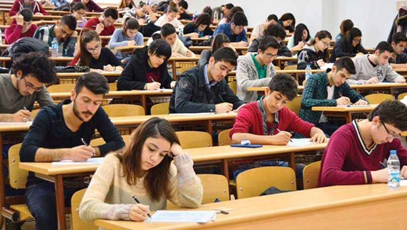 Açık Uçlu Sınav Sistemi hakkında bilgi veren Millî Eğitim Bakanı Yusuf Tekin, önemli açıklamalarda bulundu. 